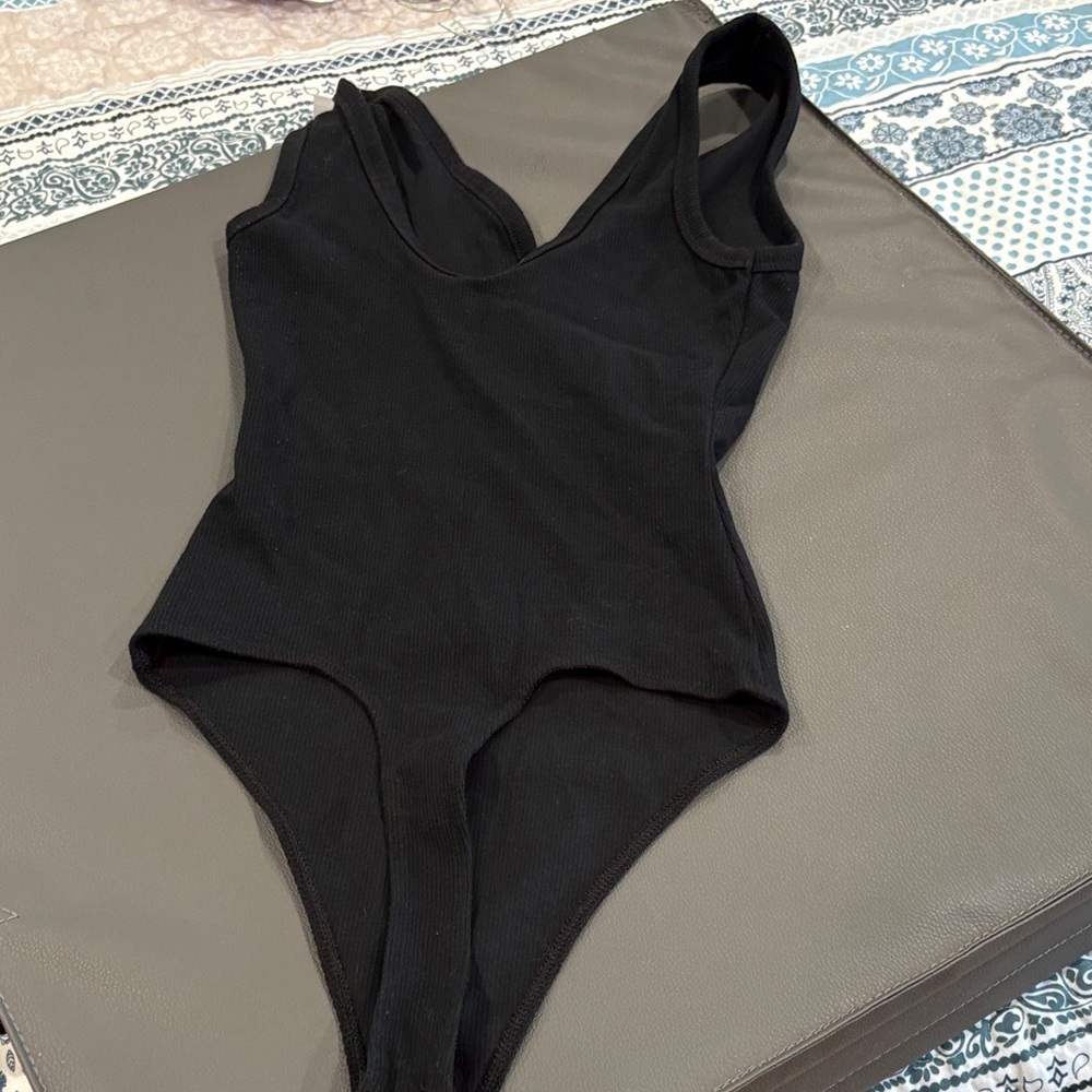 🎈5 for $15🎈American Eagle Outfitters XS Black Thong Bodysuit - Picture 3 of 3